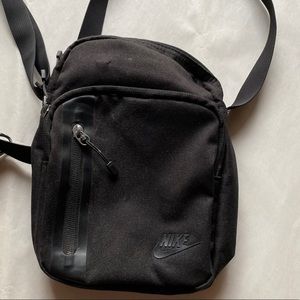 Nike shoulder bag
